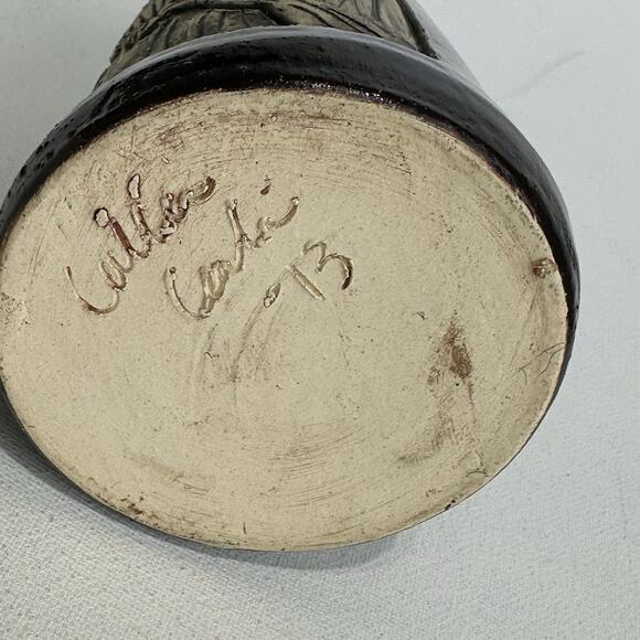 studio artist pottery milk jug etched raven bird corked Signed - Picture 7 of 9